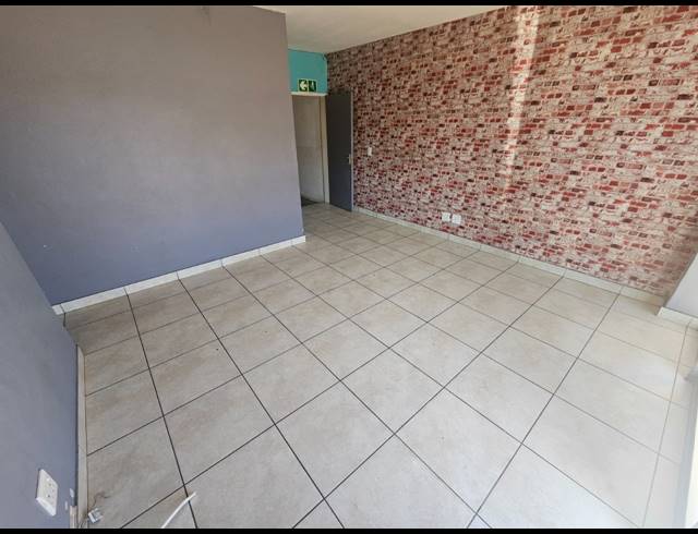 340M² WAREHOUSE FOR SALE IN ANDERBOLT